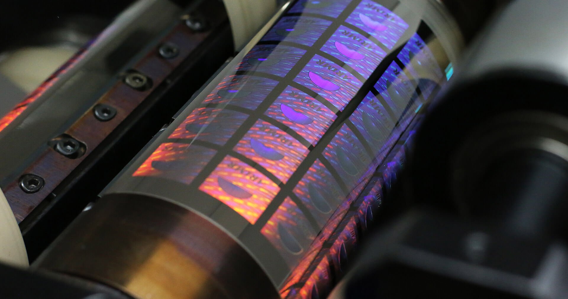 Jak i gdzie powstają nasze hologramy?